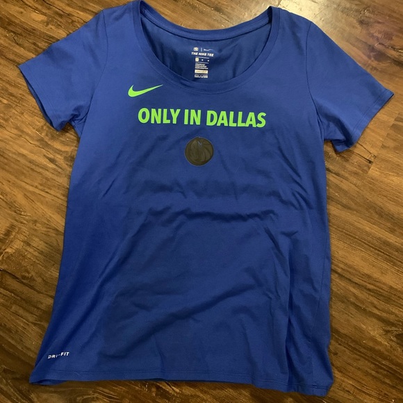 Nike Dallas Mavericks T-Shirt - Picture 1 of 4